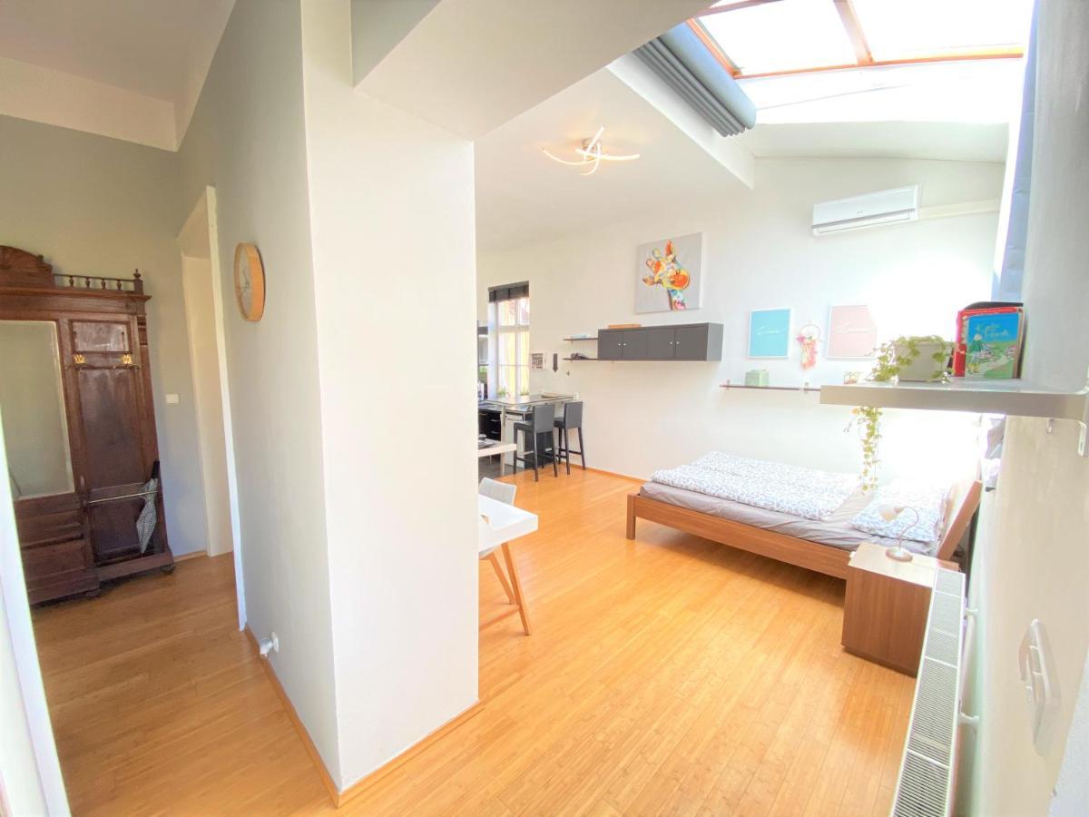 Black Eagle Apartments 布拉格 外观 照片