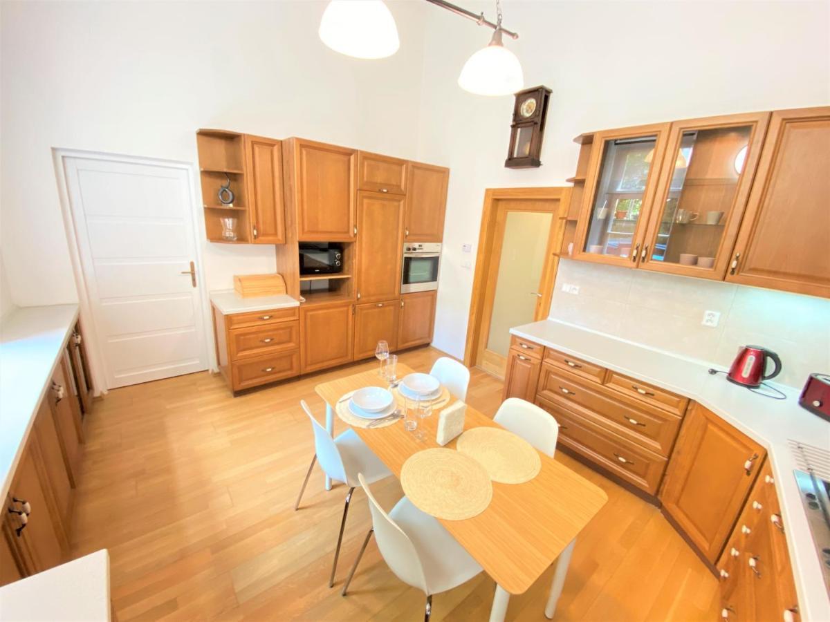 Black Eagle Apartments 布拉格 外观 照片