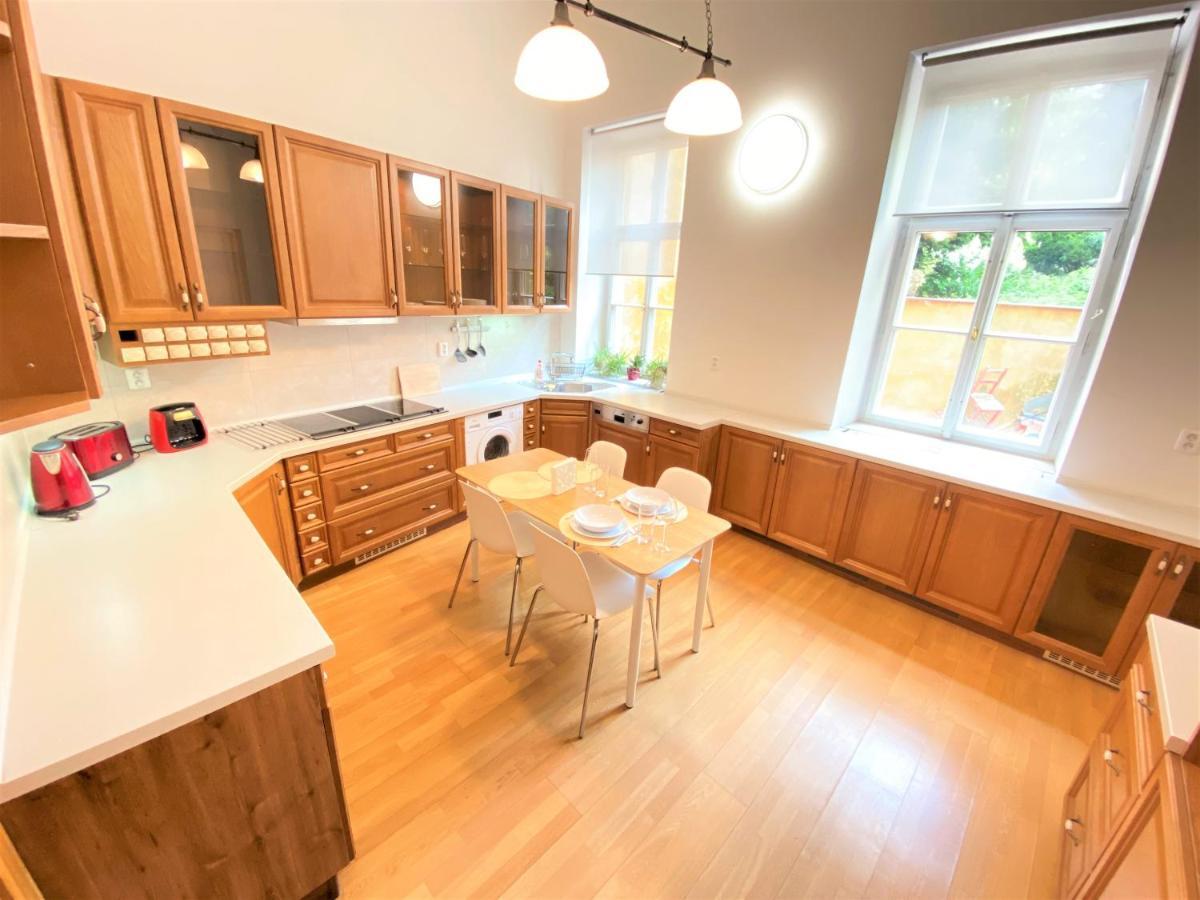 Black Eagle Apartments 布拉格 外观 照片