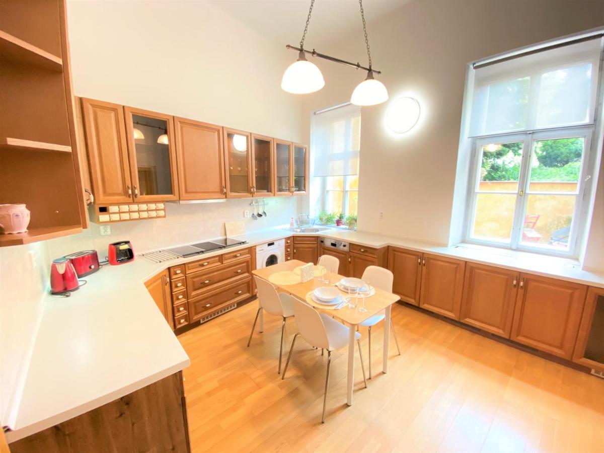 Black Eagle Apartments 布拉格 外观 照片