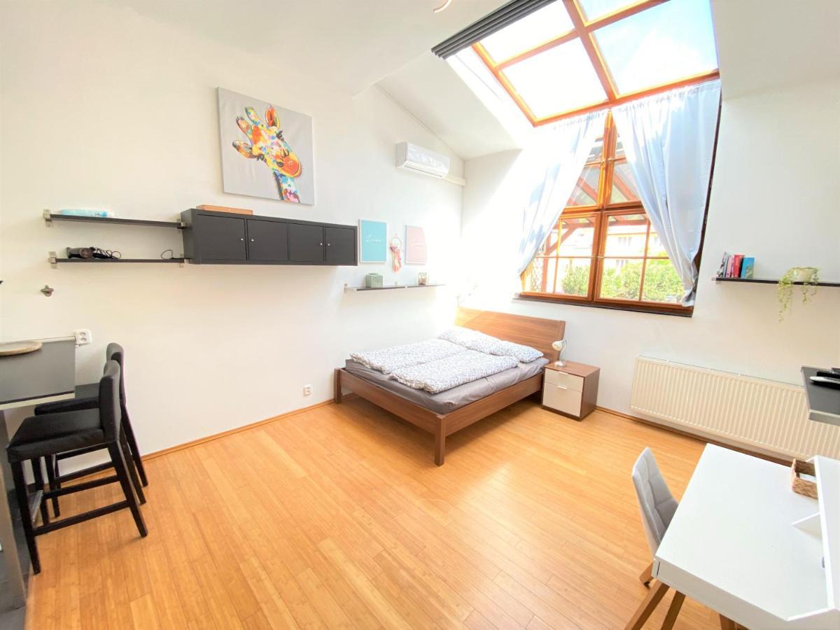 Black Eagle Apartments 布拉格 外观 照片