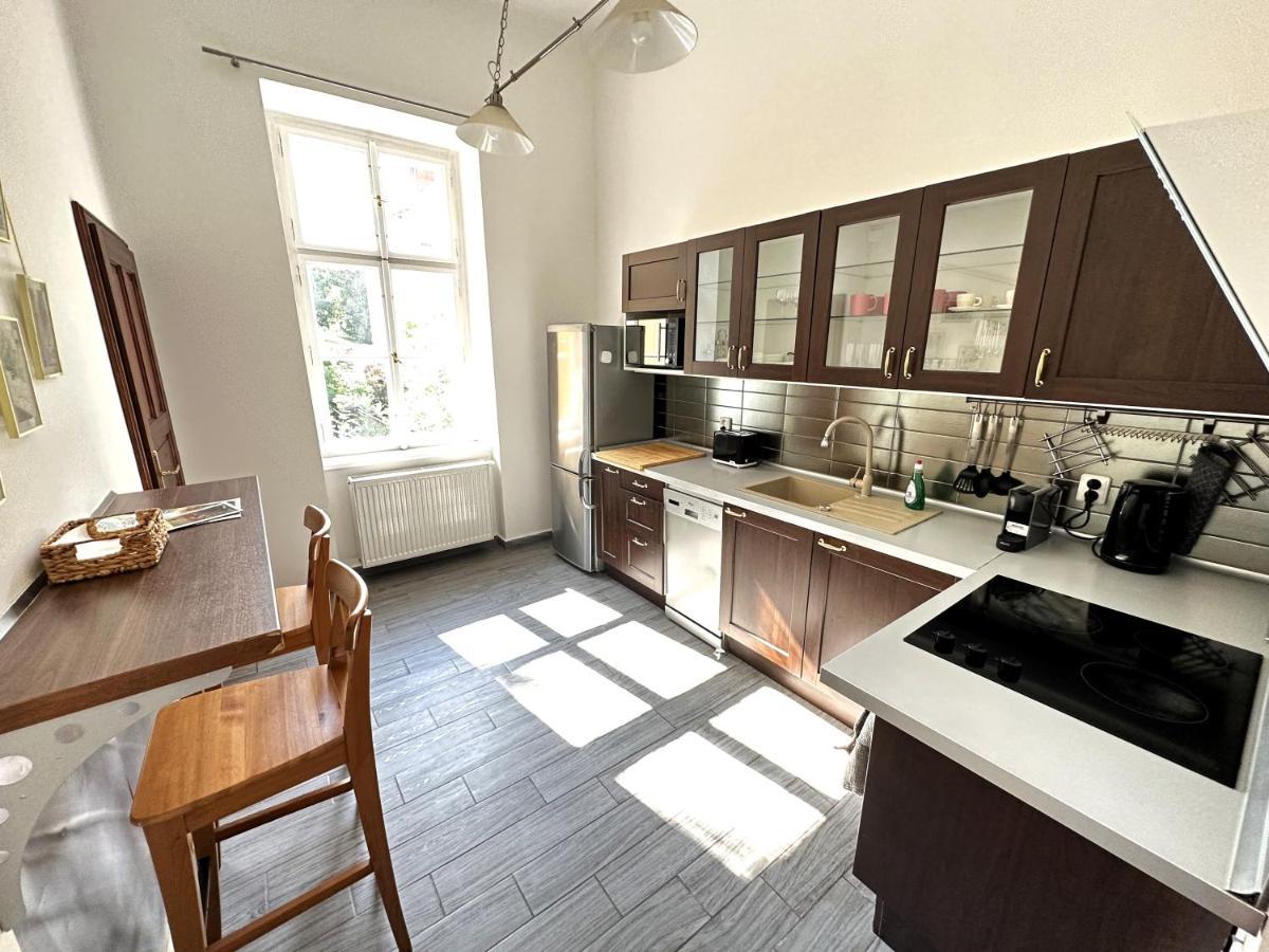 Black Eagle Apartments 布拉格 外观 照片
